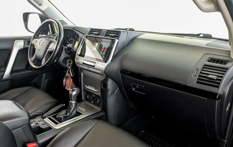 Toyota Land Cruiser Prado 150 рестайлинг 2, 2021 год, 4 720 000 рублей, 11 фотография