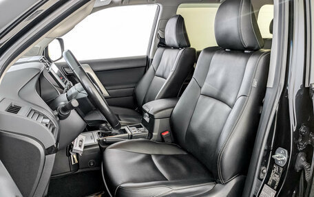 Toyota Land Cruiser Prado 150 рестайлинг 2, 2021 год, 4 720 000 рублей, 20 фотография