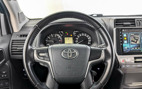 Toyota Land Cruiser Prado 150 рестайлинг 2, 2021 год, 4 720 000 рублей, 22 фотография
