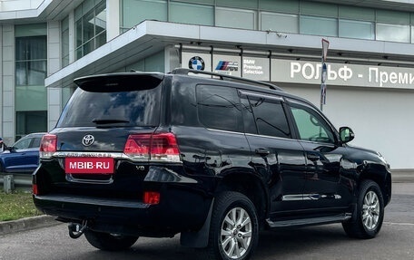 Toyota Land Cruiser 200, 2017 год, 5 947 000 рублей, 5 фотография
