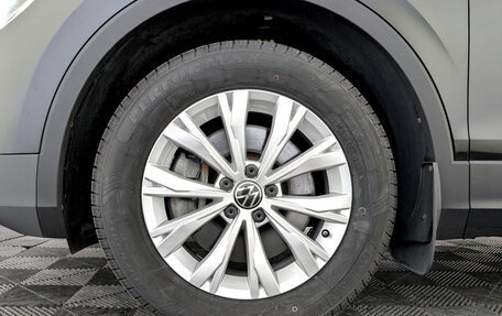 Volkswagen Tiguan II, 2021 год, 3 150 000 рублей, 18 фотография