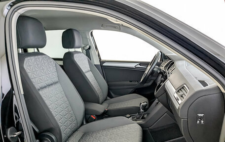 Volkswagen Tiguan II, 2021 год, 3 150 000 рублей, 23 фотография