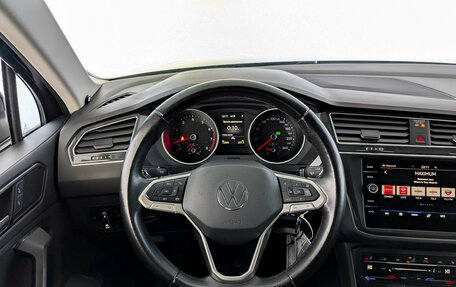 Volkswagen Tiguan II, 2021 год, 3 150 000 рублей, 21 фотография