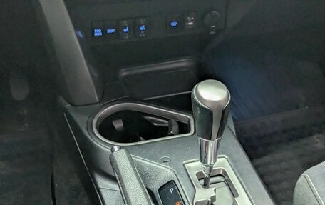 Toyota RAV4, 2017 год, 2 100 000 рублей, 14 фотография