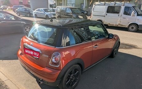 MINI Hatch, 2010 год, 750 000 рублей, 2 фотография