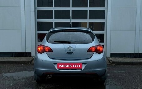 Opel Astra J, 2011 год, 620 000 рублей, 4 фотография