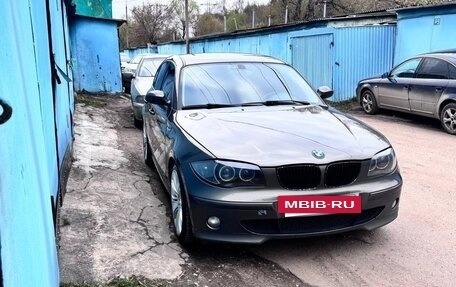 BMW 1 серия, 2005 год, 680 000 рублей, 2 фотография