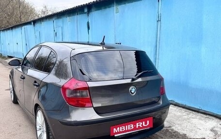 BMW 1 серия, 2005 год, 680 000 рублей, 4 фотография