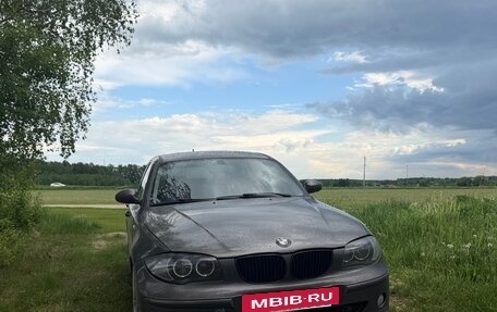 BMW 1 серия, 2005 год, 680 000 рублей, 8 фотография
