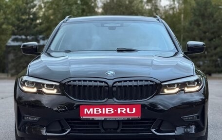 BMW 3 серия, 2019 год, 3 100 000 рублей, 3 фотография