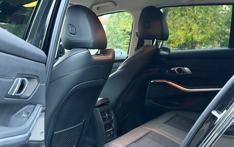 BMW 3 серия, 2019 год, 3 100 000 рублей, 23 фотография
