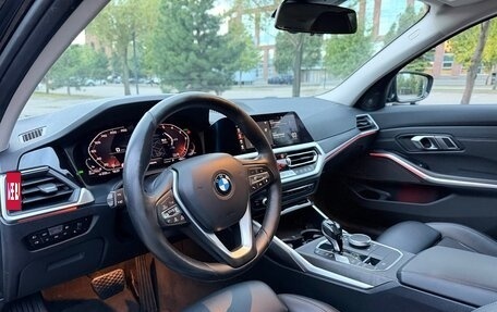 BMW 3 серия, 2019 год, 3 100 000 рублей, 13 фотография