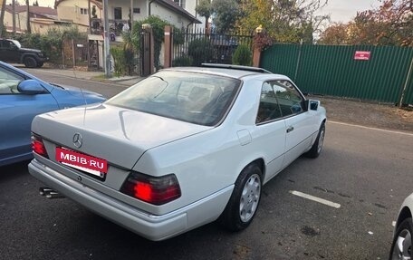 Mercedes-Benz E-Класс, 1992 год, 1 800 000 рублей, 2 фотография