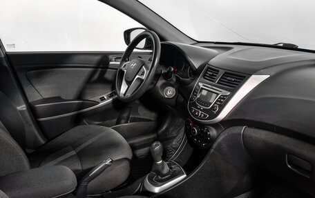 Hyundai Solaris II рестайлинг, 2012 год, 820 000 рублей, 13 фотография