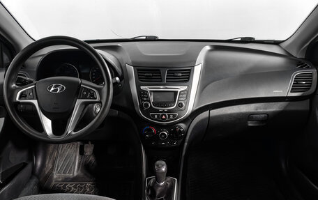 Hyundai Solaris II рестайлинг, 2012 год, 820 000 рублей, 14 фотография