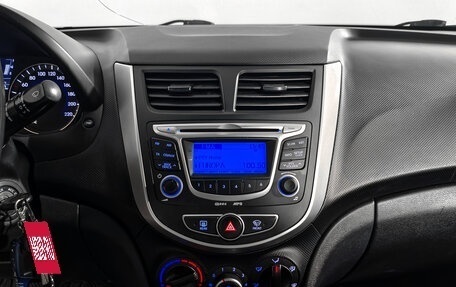 Hyundai Solaris II рестайлинг, 2012 год, 820 000 рублей, 16 фотография