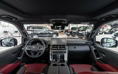 Toyota Land Cruiser, 2026 год, 16 400 000 рублей, 9 фотография