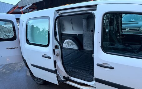 Renault Kangoo II рестайлинг, 2015 год, 1 300 000 рублей, 18 фотография