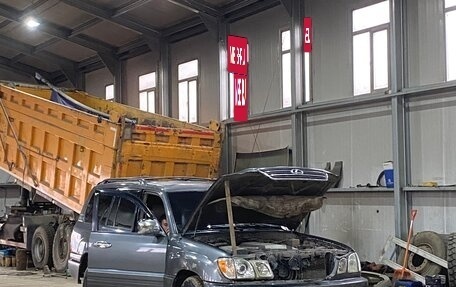 Lexus LX II, 2001 год, 1 100 000 рублей, 2 фотография