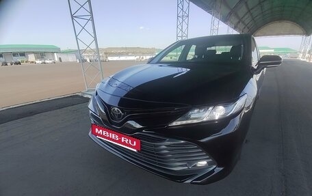 Toyota Camry, 2019 год, 2 649 000 рублей, 2 фотография