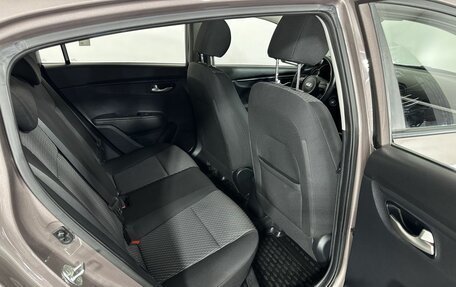 KIA Rio IV, 2018 год, 1 290 000 рублей, 16 фотография