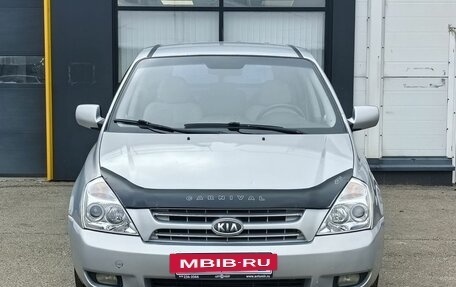 KIA Carnival III, 2009 год, 920 000 рублей, 2 фотография