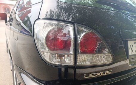 Lexus RX IV рестайлинг, 2001 год, 800 000 рублей, 5 фотография