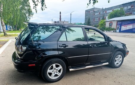 Lexus RX IV рестайлинг, 2001 год, 800 000 рублей, 20 фотография