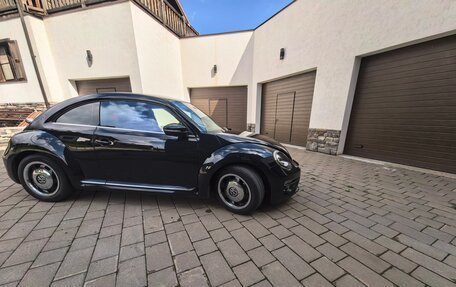 Volkswagen Beetle, 2018 год, 1 500 000 рублей, 8 фотография