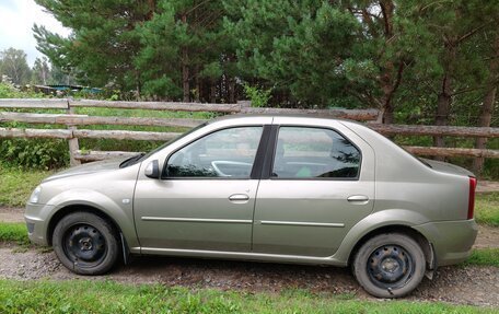 Renault Logan I, 2010 год, 400 000 рублей, 3 фотография