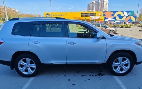 Toyota Highlander III, 2012 год, 1 960 000 рублей, 14 фотография