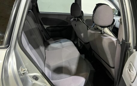 Nissan Wingroad III, 2003 год, 300 000 рублей, 16 фотография