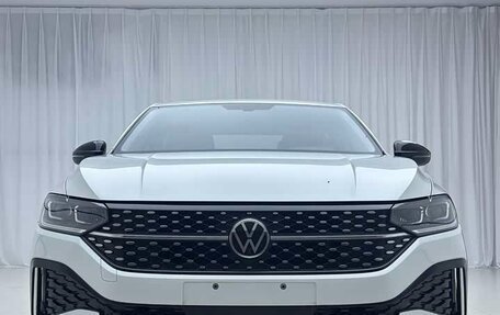 Volkswagen Lavida, 2023 год, 1 054 000 рублей, 1 фотография