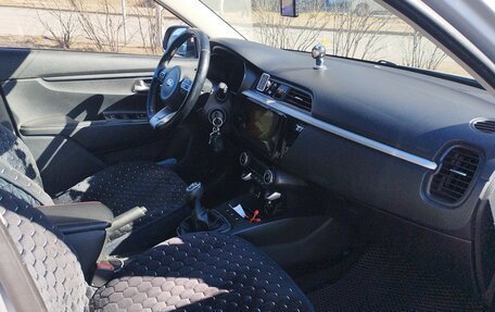 KIA Rio IV, 2017 год, 1 300 000 рублей, 9 фотография