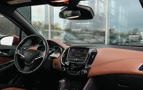 Chevrolet Cruze II, 2018 год, 1 575 000 рублей, 10 фотография