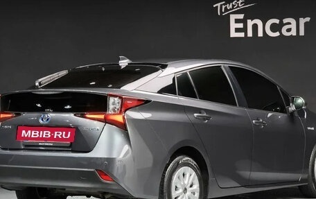 Toyota Prius IV XW50, 2022 год, 1 459 000 рублей, 3 фотография