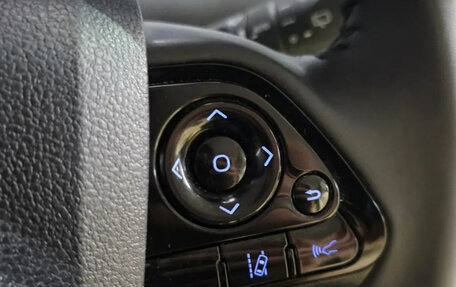 Toyota Prius IV XW50, 2022 год, 1 459 000 рублей, 11 фотография