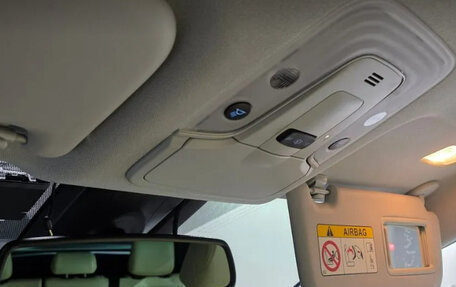 Toyota Prius IV XW50, 2022 год, 1 459 000 рублей, 19 фотография