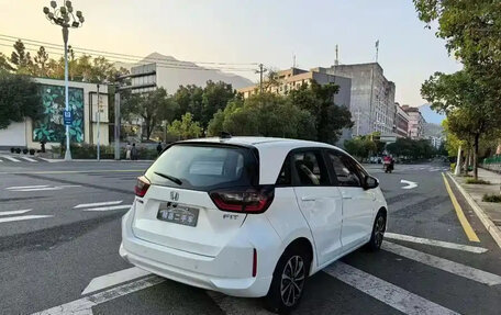 Honda Fit, 2023 год, 1 213 111 рублей, 8 фотография