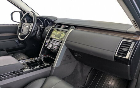Land Rover Discovery IV, 2017 год, 3 450 000 рублей, 26 фотография