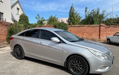 Hyundai Sonata VI, 2011 год, 800 000 рублей, 1 фотография