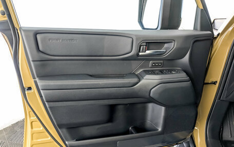 Toyota Land Cruiser Prado, 2024 год, 9 950 000 рублей, 19 фотография