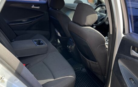 Hyundai Sonata VI, 2011 год, 800 000 рублей, 7 фотография