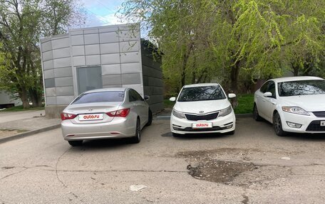 Hyundai Sonata VI, 2011 год, 800 000 рублей, 6 фотография