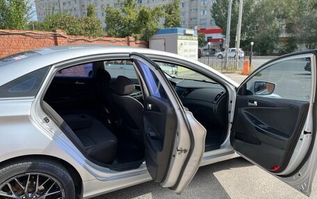 Hyundai Sonata VI, 2011 год, 800 000 рублей, 8 фотография