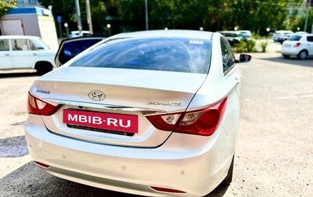 Hyundai Sonata VI, 2011 год, 800 000 рублей, 17 фотография
