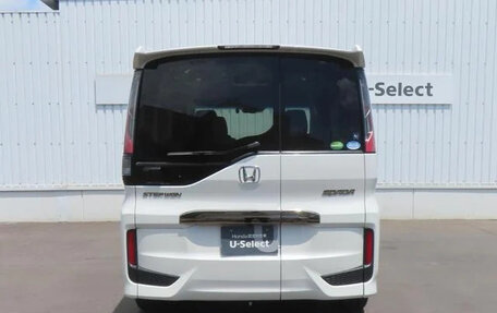 Honda Stepwgn IV, 2020 год, 1 580 000 рублей, 7 фотография
