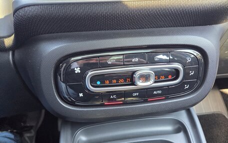 Smart Forfour II, 2017 год, 1 050 000 рублей, 17 фотография
