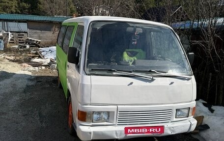 Nissan Urvan III, 1997 год, 387 000 рублей, 5 фотография