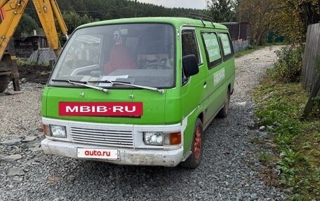 Nissan Urvan III, 1997 год, 387 000 рублей, 2 фотография